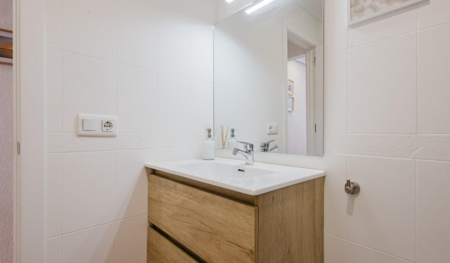 Segunda mano - Apartamento - Torrevieja - Puerto