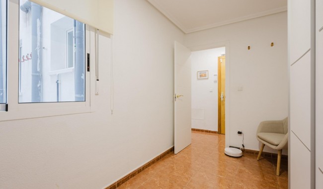 Segunda mano - Apartamento - Torrevieja - Puerto