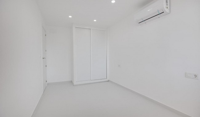 Segunda mano - Apartamento - Torrevieja - Playa de los Naufragos