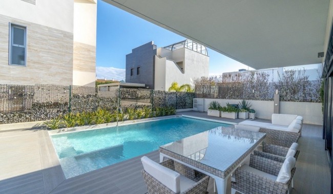 Begagnad - Villa - Orihuela - Agua Marina