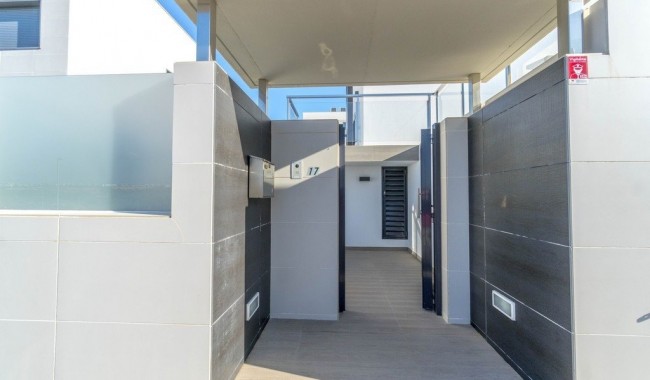 Begagnad - Villa - Orihuela - Agua Marina