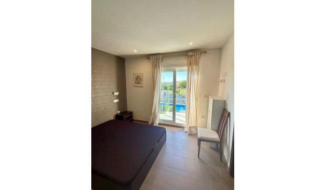 Segunda mano - Villa - Torrevieja - Aguas Nuevas