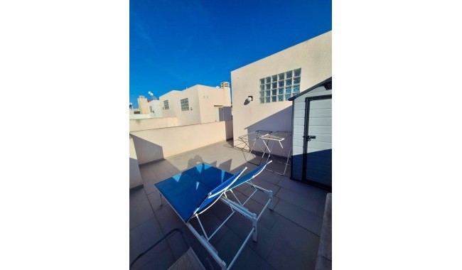 Segunda mano - Villa - Torrevieja - Aguas Nuevas