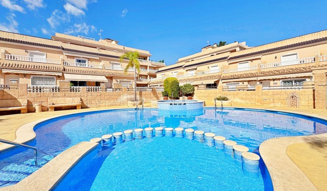 Resale - Townhouse - Orihuela Costa - Villamartín