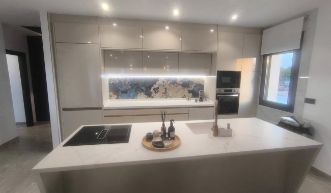 Segunda mano - Villa - Los Montesinos - La Herrada