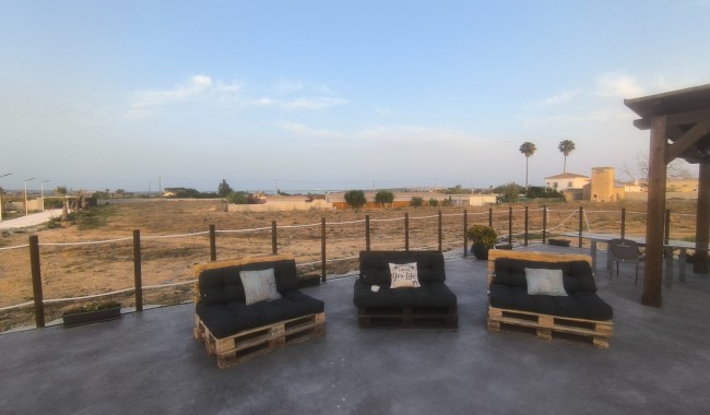 Segunda mano - Villa - Los Montesinos - La Herrada