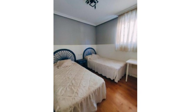 Begagnad - Villa - Torrevieja - Aguas Nuevas