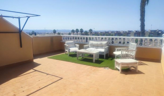 Begagnad - Villa - Torrevieja - Aguas Nuevas