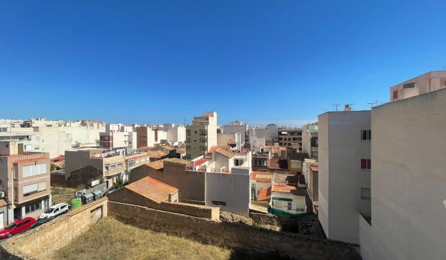 Resale - Apartment - Torrevieja - Centro
