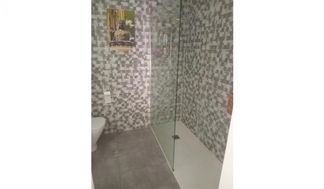 Resale - Apartment - Torrevieja - Centro