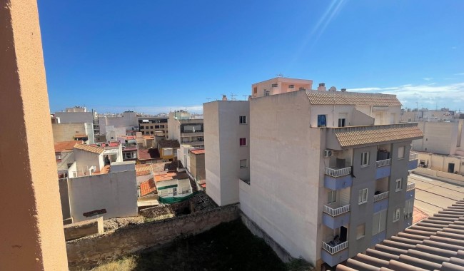 Resale - Apartment - Torrevieja - Centro