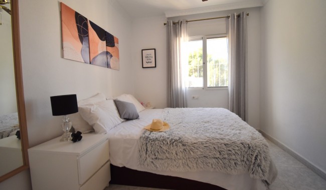 Begagnad - Villa - Orihuela - Villamartín