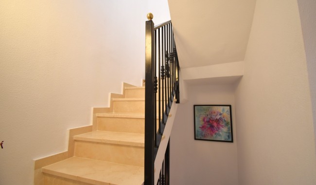 Begagnad - Villa - Orihuela - Villamartín