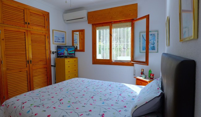 Begagnad - Villa - Torrevieja - Urbanización San Luis