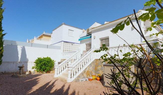 Begagnad - Villa - Torrevieja - Urbanización San Luis