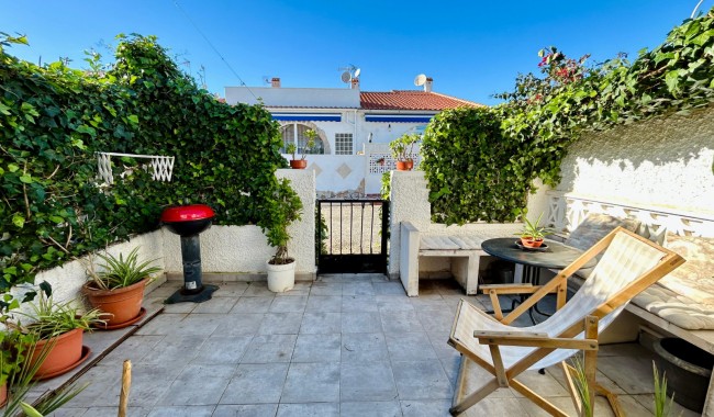 Resale - Townhouse - Torrevieja - Urbanización San Luis