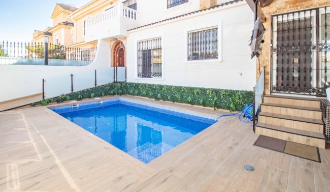 Begagnad - Radhus - Orihuela - La Zenia