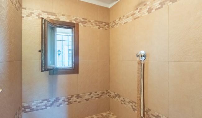 Resale - Villa - Ibi