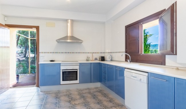 Resale - Villa - Ibi