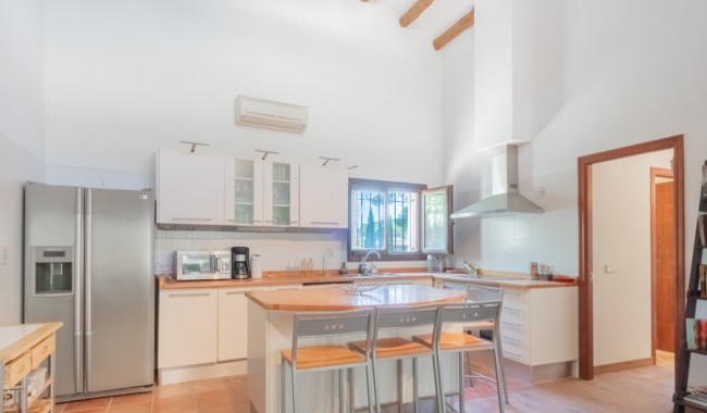 Resale - Villa - Ibi