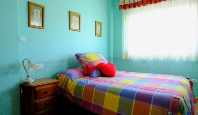 Begagnad - Finca - Orihuela - Correntías Medias