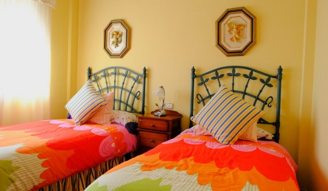 Begagnad - Finca - Orihuela - Correntías Medias