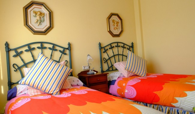 Begagnad - Finca - Orihuela - Correntías Medias