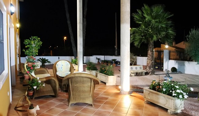 Begagnad - Finca - Orihuela - Correntías Medias