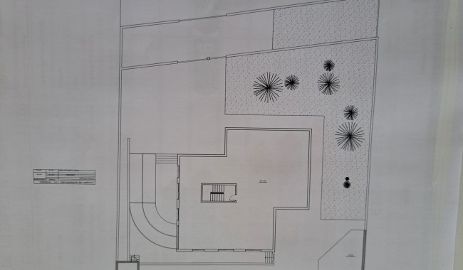 Begagnad - Finca - Orihuela - Correntías Medias