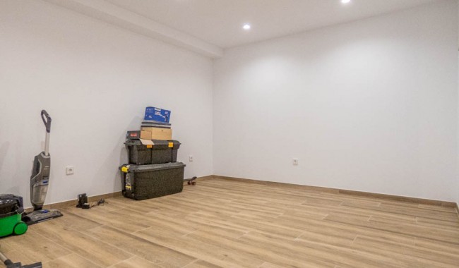 Resale - Villa - Font del Llop