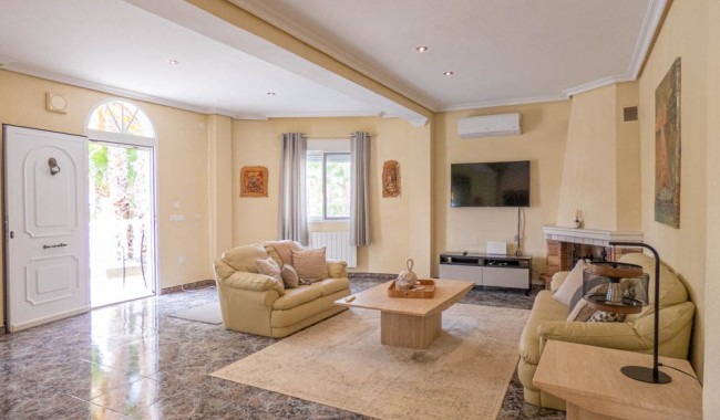 Resale - Villa - Orihuela - Benferri