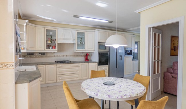 Sprzedaż - Willa - San Miguel de Salinas