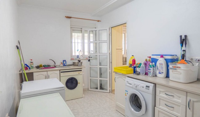 Sprzedaż - Willa - San Miguel de Salinas