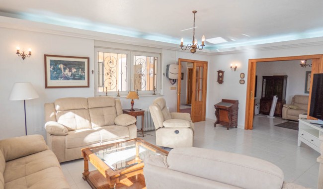 Sprzedaż - Willa - San Miguel de Salinas