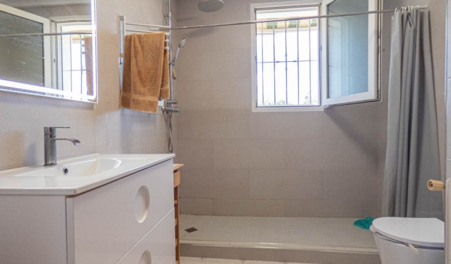 Sprzedaż - Willa - San Miguel de Salinas