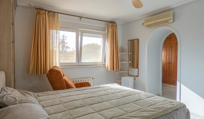 Sprzedaż - Willa - San Miguel de Salinas