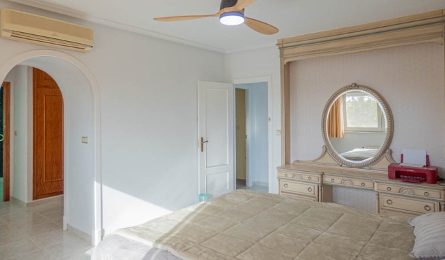 Sprzedaż - Willa - San Miguel de Salinas