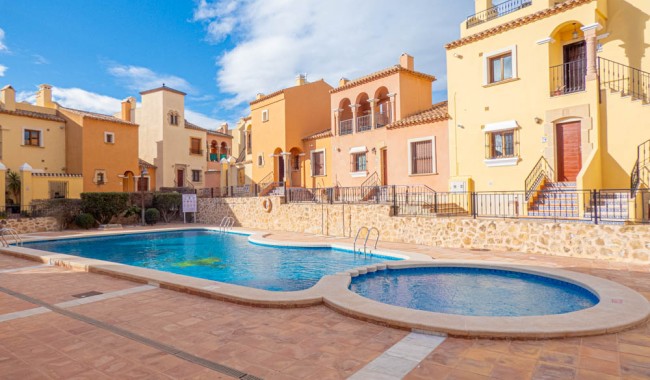 Brukt - Villa - Algorfa