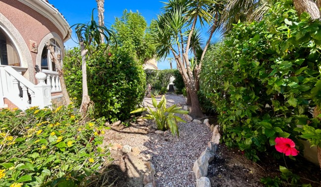 Begagnad - Villa - Torrevieja - El Chaparral