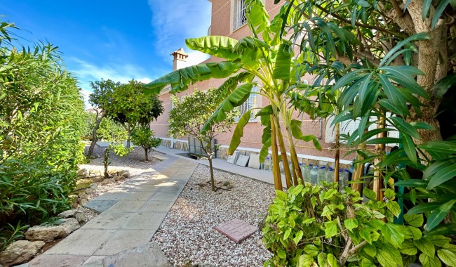 Begagnad - Villa - Torrevieja - El Chaparral