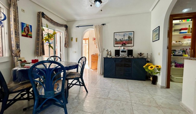 Begagnad - Villa - Torrevieja - El Chaparral