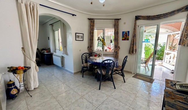 Begagnad - Villa - Torrevieja - El Chaparral