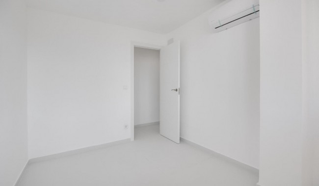 Begagnad - Lägenhet - Torrevieja - Playa de los Naufragos