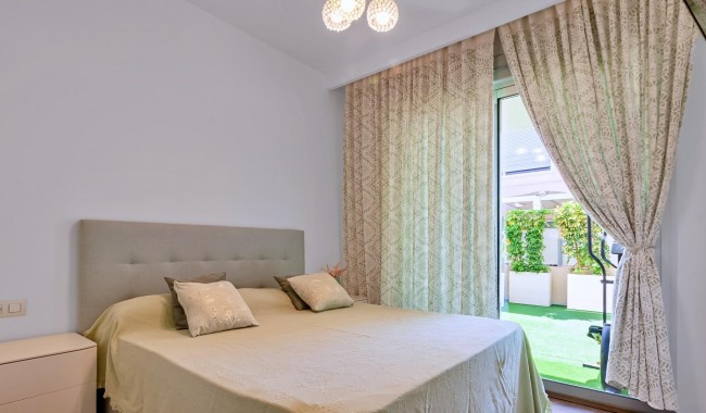 Segunda mano - Villa - Pilar de La Horadada - Pueblo Latino