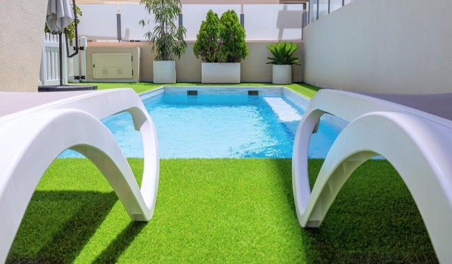 Segunda mano - Villa - Pilar de La Horadada - Pueblo Latino