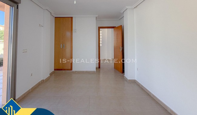 Resale - Villa - Torrevieja - Aguas Nuevas