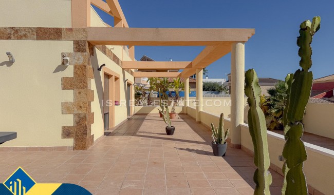Resale - Villa - Torrevieja - Aguas Nuevas