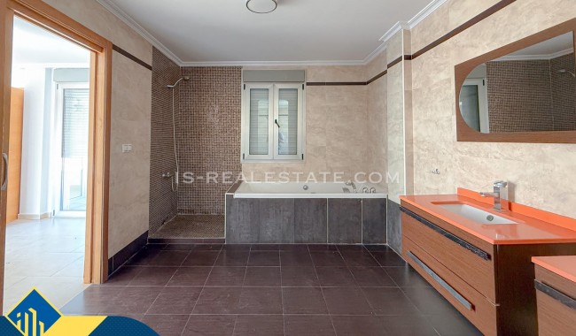 Resale - Villa - Torrevieja - Aguas Nuevas