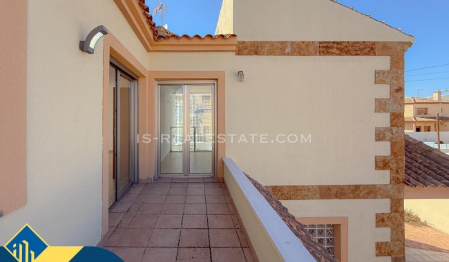 Resale - Villa - Torrevieja - Aguas Nuevas