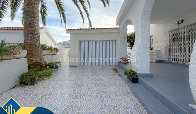 Segunda mano - Villa - Torrevieja - Los Angeles